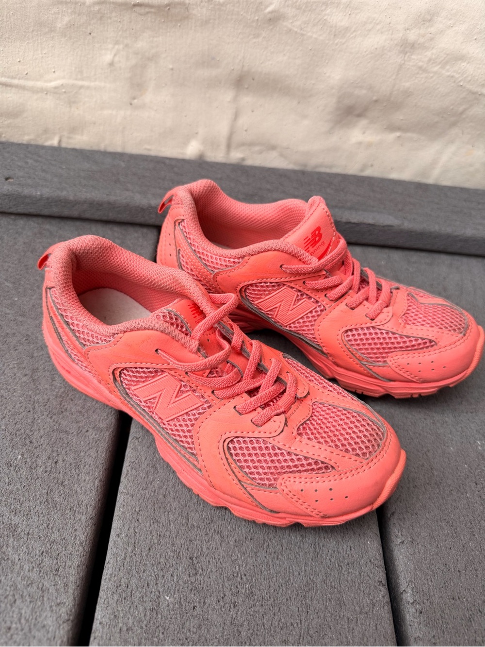 New Balance Kids Youth 530 Coral Pink Running Sneakers: size 1